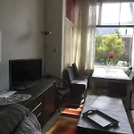 Cosy Apartment De Pijp Bed And Breakfast