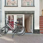 Beautiful Designed Ap.+Bikes+Garden