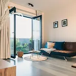 Sail 2025 View! Boutique Apartment Amsterdam - North Riverside