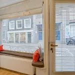 Private Studio With Patio In The Heart Of Amsterdam