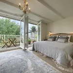 Bed And Breakfast Amsterdam
