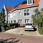 B&B Twiske Zuid, Amsterdam Free Parking
