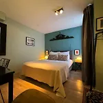 Decor Canal House
