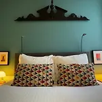 Decor Canal House