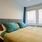 Suite With Private Bathroom Near Vondelpark