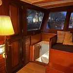 Woonboot Josja
