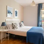 Appartement Met 1 Balkons Ax