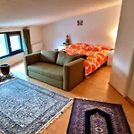 Light Apartment On Top Floor Of 3 Levels House