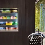 Moxy Amsterdam Houthavens