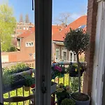 Beautiful Local Apt In The Heart Of Amsterdam