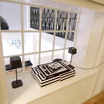 Exceptional Stay In Jordaan Area