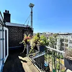 Spacious Apartment With Roofterrace By Vondelpark