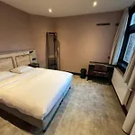 Amigo Hotel