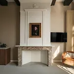 Mauro Mansion
