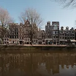 Mauro Mansion