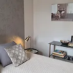 The Superstay Boutique Guestroom