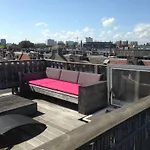 B&B Lola