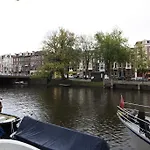 Stadhouderskade Apartment