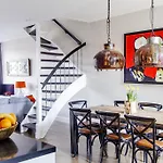 Livia\'S Hideaway Elegant Apartments