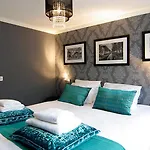 Flower Market Hotel