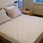 Apartment With Garden, Amsterdam Zuid/Rai/Wtc