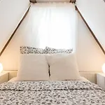 Lil\' Dutch Studio