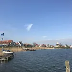 Amsterdam Village Hotel