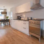 Sarphatipark Apartments