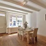 Nieuwe Leliestraat Apartment