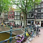 Zandberg - Canal View Apartments