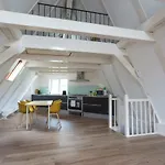 Duplex near Anne Frank Museum