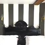 Inn Old Amsterdam B&B