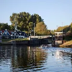 SWEETS - Buiksloterdraaibrug