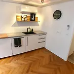 Heerengracht Penthouse Apartment