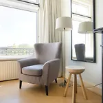 Spacious 4P Canal Apartment