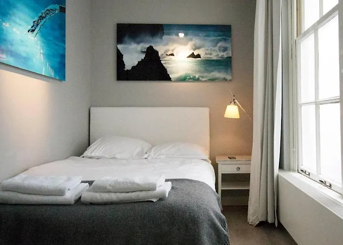 Small cozy&quiet courtyard city centre apartment