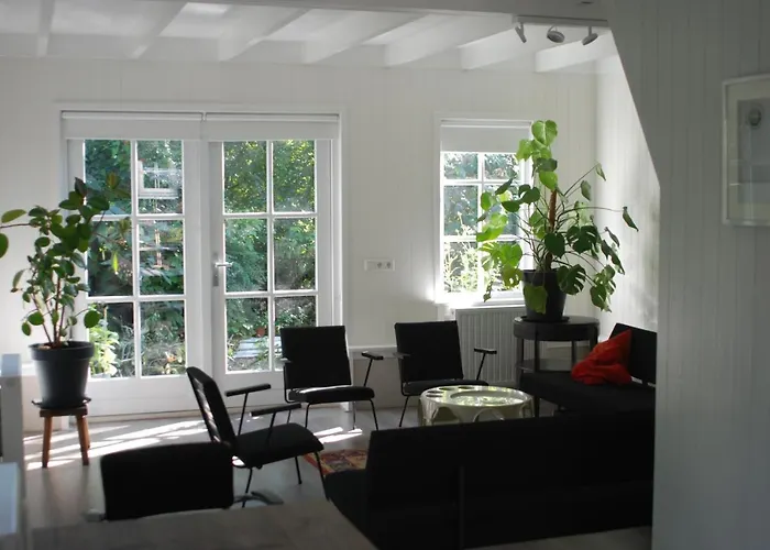 Gina\'S Garden House