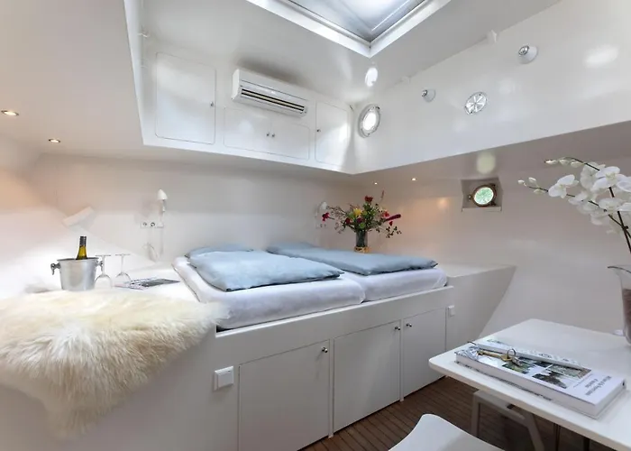 Houseboat Volle Maan