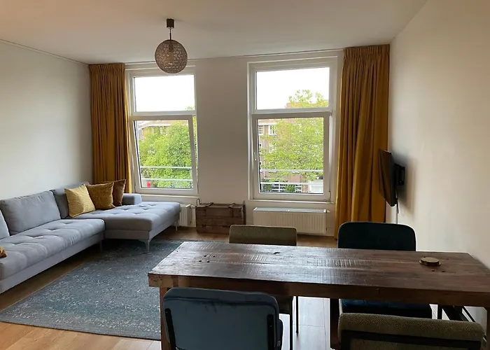 Luxury Canal View Apartment With Rooftop Terrace