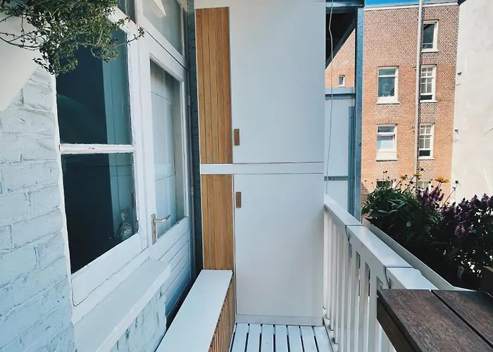 Spacious Designer Duplex Next To Central Park