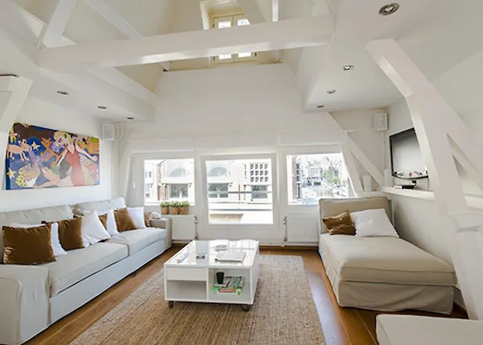 Catch Apartment