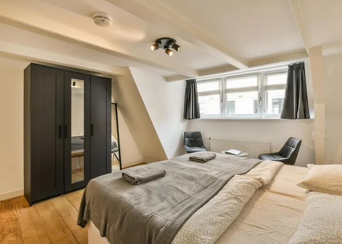 Amsterdam Alley Apartment
