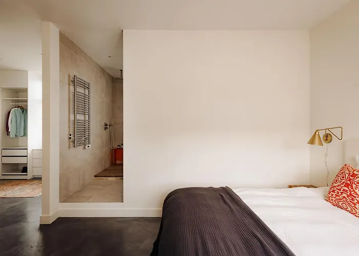 The Mannequin Residence- What\'App - #0049-1551-0648-086 For Bookings!