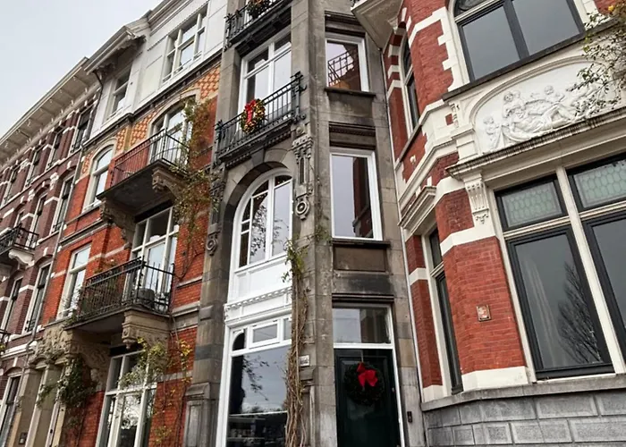 Lovely Small Apartment In \'De Pijp\'