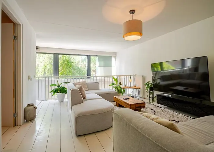 Private 3 Bedroom Apartment - Homestay Properties Amsterdam