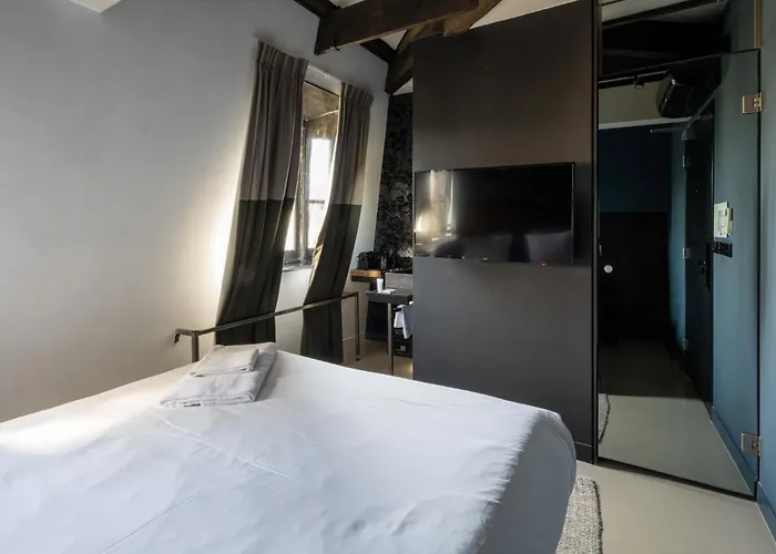 PH Hotel Oosteinde