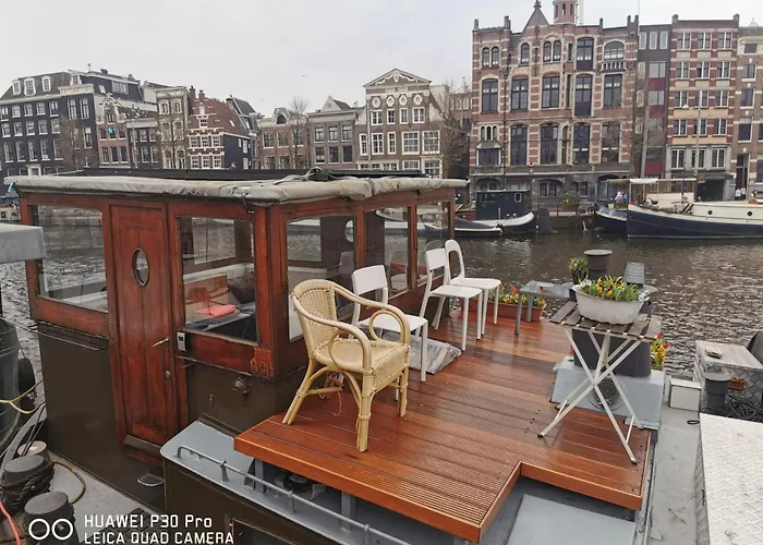 Waterloo square river vieuw houseboat