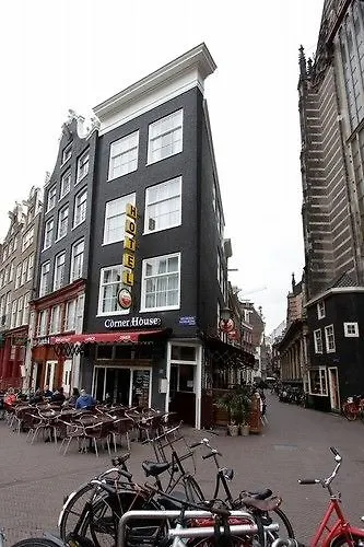 Hotel Corner House