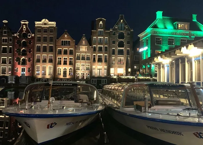 Canal View Apartment Amsterdam