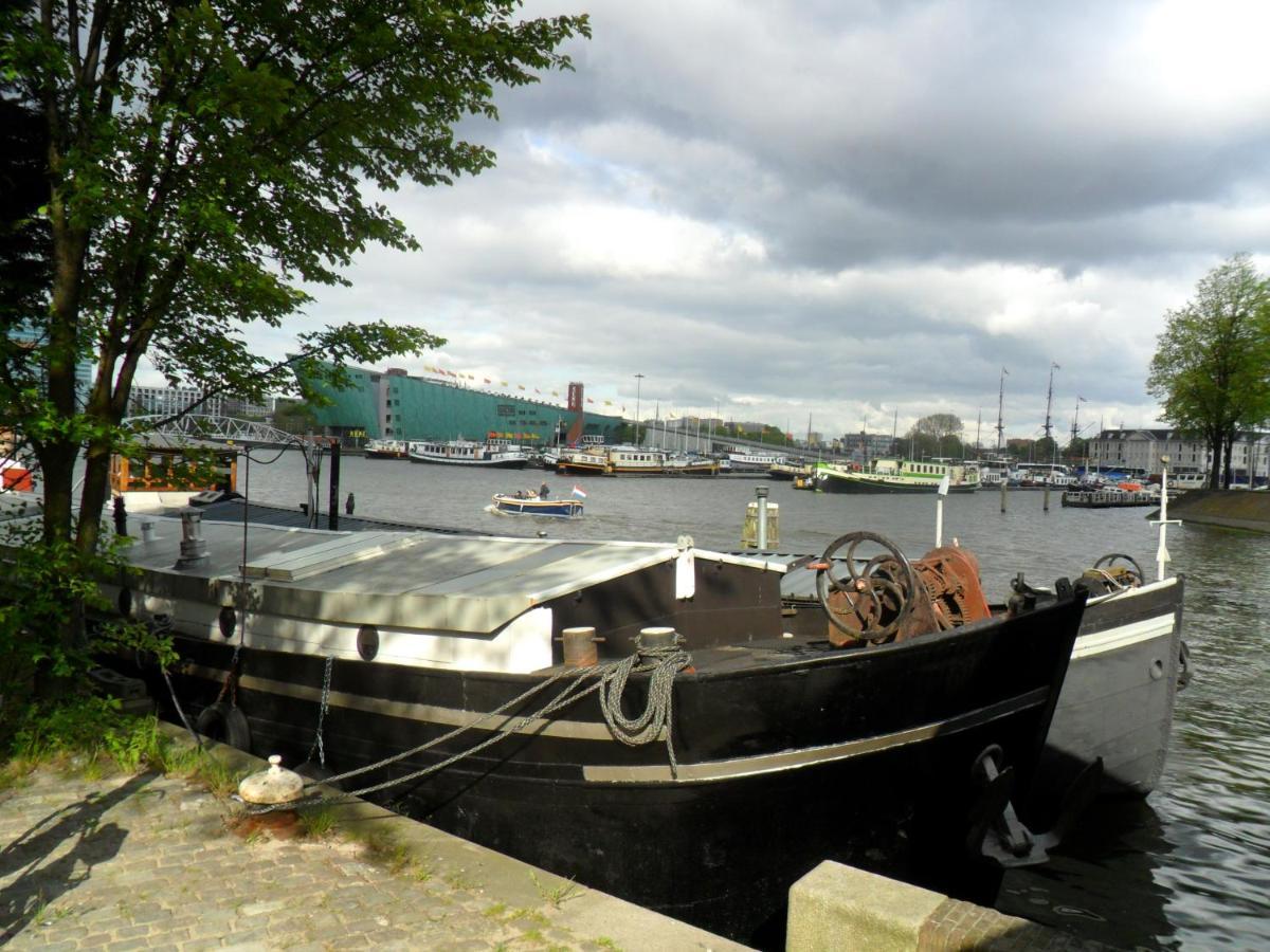 Anna Houseboat Bateau-hôtel *